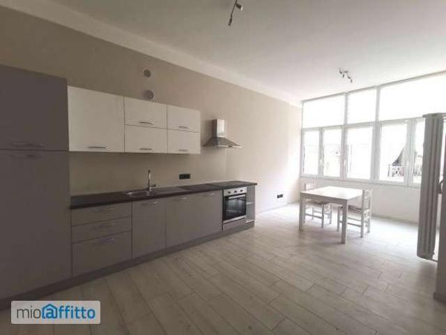 Bilocale arredato Centro città centro