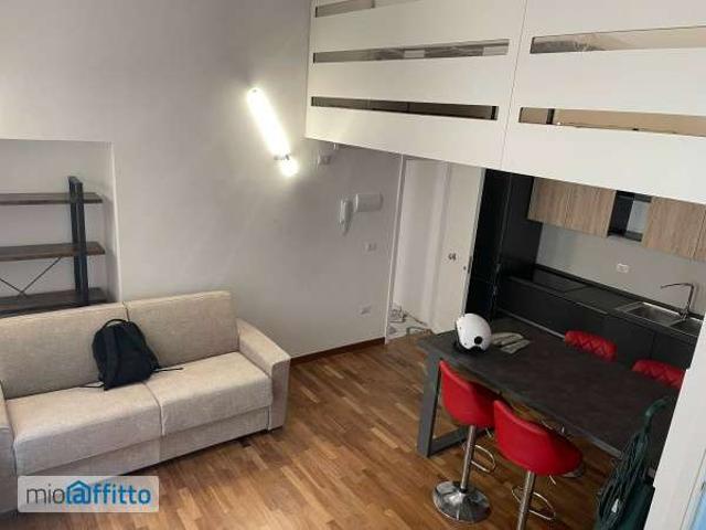 Bilocale arredato Centro borgo orefici