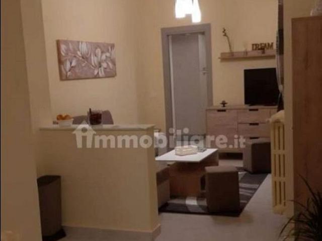 Bilocale arredato centro stazione ospedale