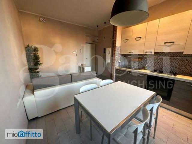 Bilocale arredato Certosa, quarto oggiaro, villa pizzone
