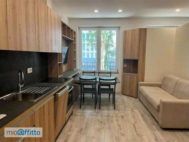 Bilocale arredato Certosa, quarto oggiaro, villa pizzone