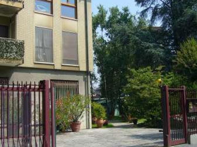 Bilocale arredato Certosa, quarto oggiaro, villa pizzone