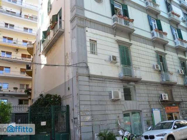 Bilocale arredato Chiaia