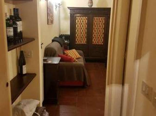 Bilocale arredato Chiaia