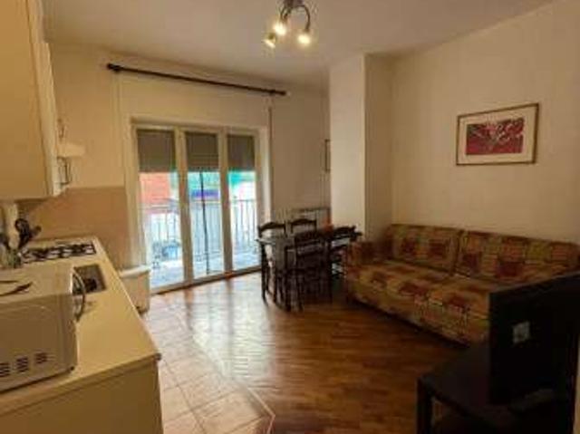 Bilocale arredato Chiaia