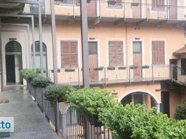 Bilocale arredato Chiesa rossa, cermenate, ripamonti