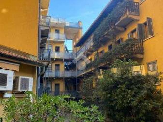 Bilocale arredato Chiesa rossa, cermenate, ripamonti
