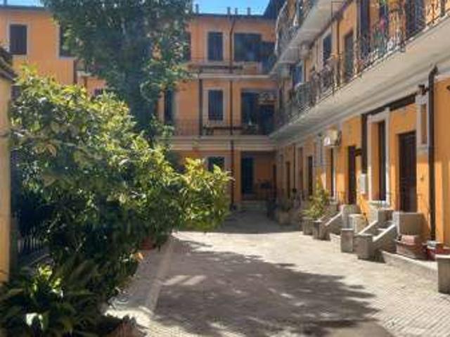 Bilocale arredato Chiesa rossa, cermenate, ripamonti