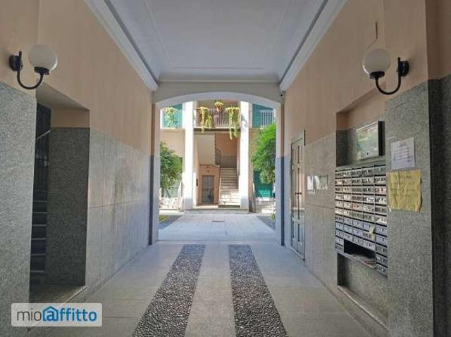 Bilocale arredato Chiesa rossa, cermenate, ripamonti