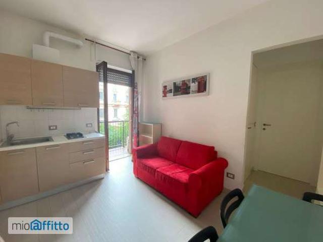 Bilocale arredato Chiesa rossa, cermenate, ripamonti