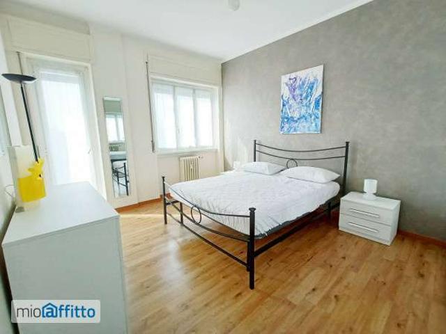 Bilocale arredato Chiesa rossa, cermenate, ripamonti