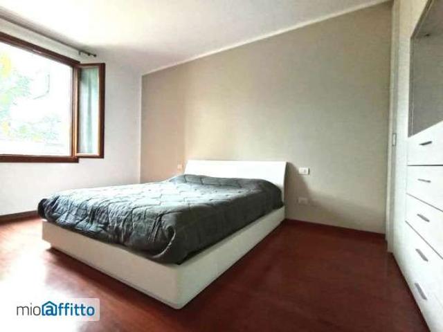 Bilocale arredato Chiesa rossa, cermenate, ripamonti
