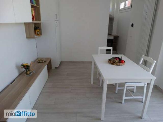 Bilocale arredato Chiesa rossa, cermenate, ripamonti