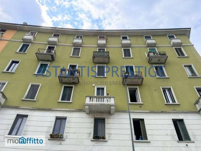 Bilocale arredato Chiesa rossa, cermenate, ripamonti