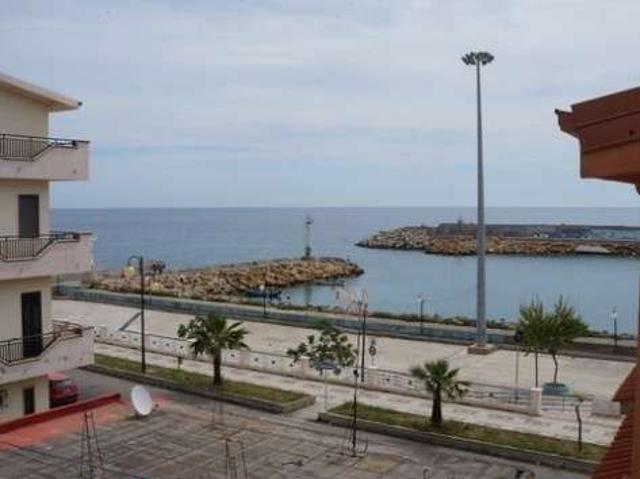 Bilocale arredato Ciro' Marina