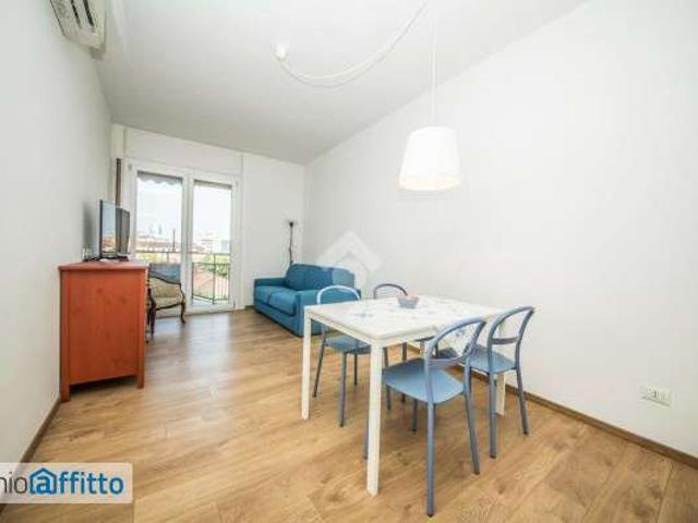 Bilocale arredato Città studi, lambrate, udine, loreto