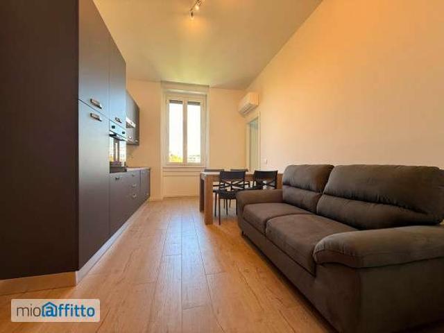 Bilocale arredato Città studi, lambrate, udine, loreto