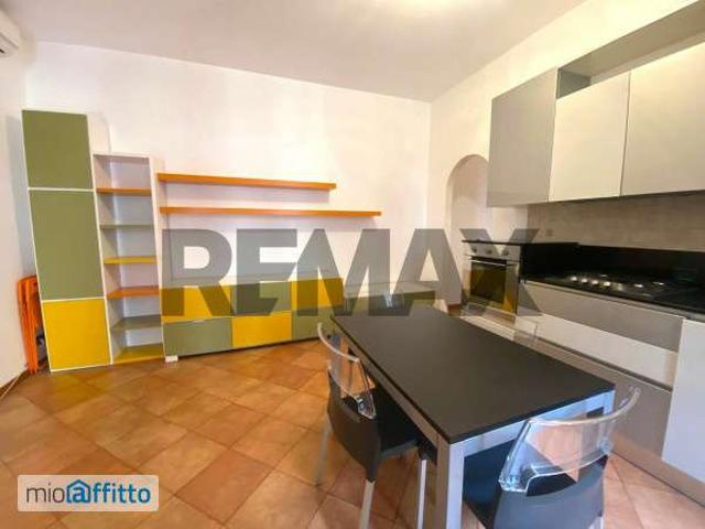 Bilocale arredato Città studi, lambrate, udine, loreto