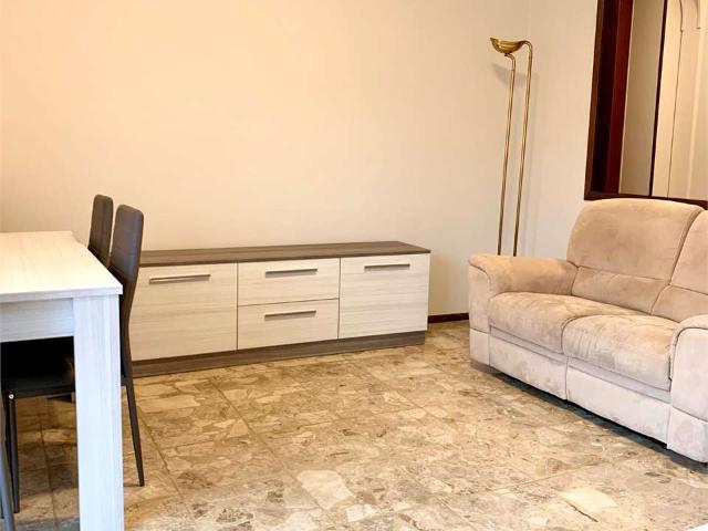 bilocale arredato con box