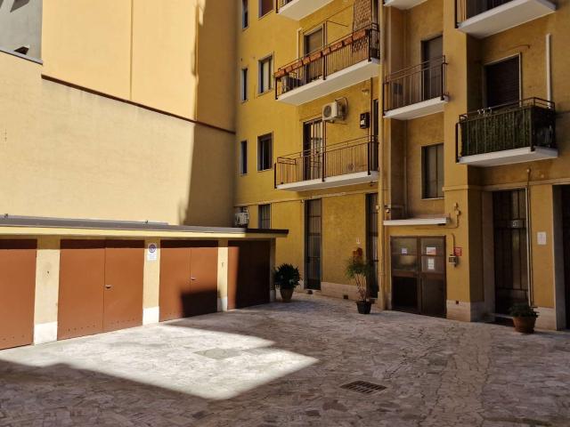 BILOCALE ARREDATO CON BALCONE – VIA MONTELLO