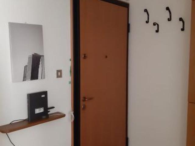Bilocale arredato con balcone e ascensore – Villapizzone