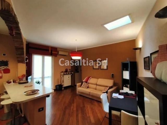 Bilocale arredato con balcone e box – Via Giambellino | Disponibile da fine agosto