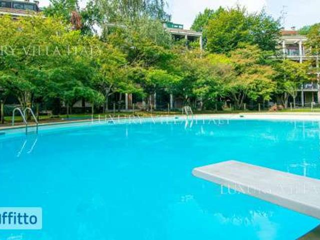 Bilocale arredato con piscina Baggio, forze armate, quinto romano