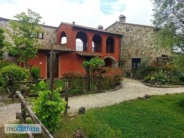 Bilocale arredato con piscina San Venanzo