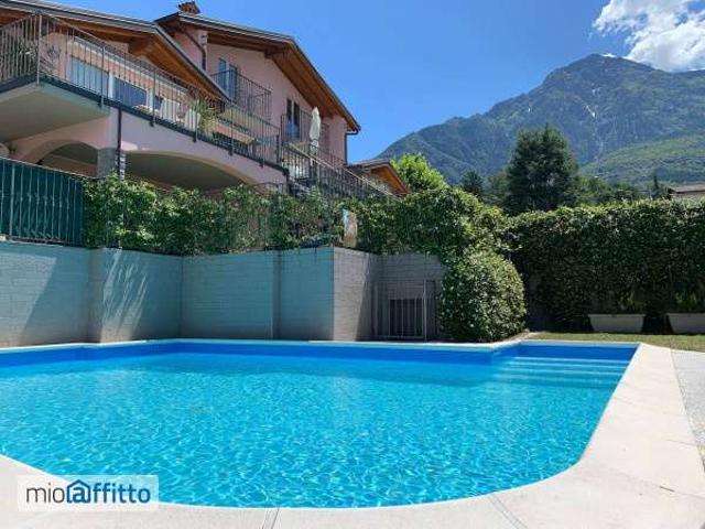 Bilocale arredato con terrazzo Colico piano