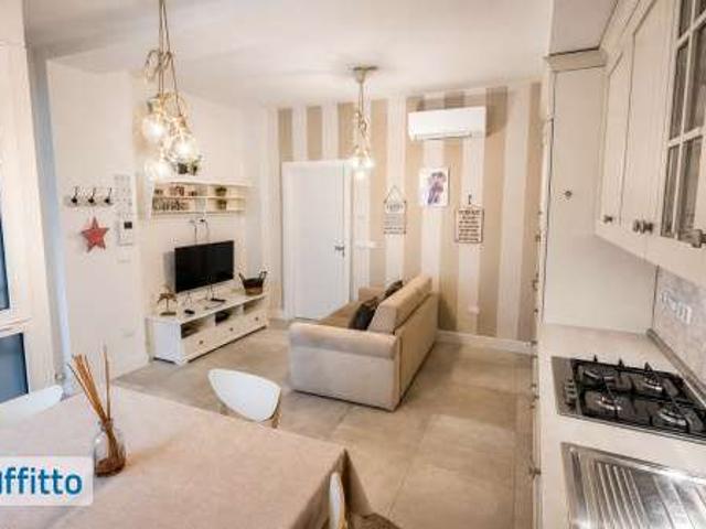 Bilocale arredato con terrazzo Colli