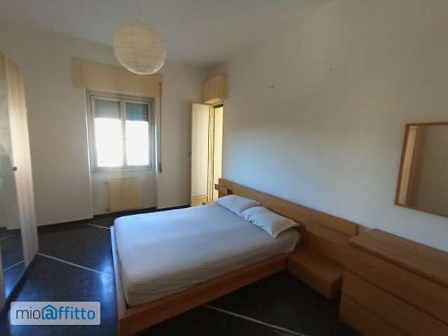Bilocale arredato con terrazzo Cornigliano