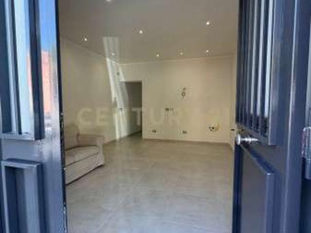 Bilocale arredato con terrazzo Catania