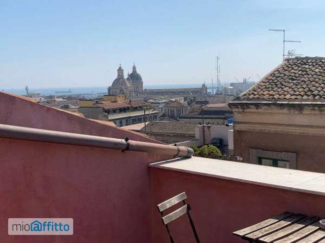 Bilocale arredato con terrazzo Catania