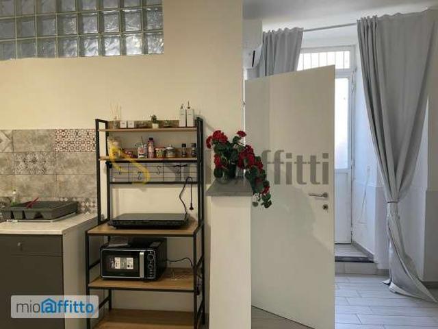 Bilocale arredato con terrazzo Catania
