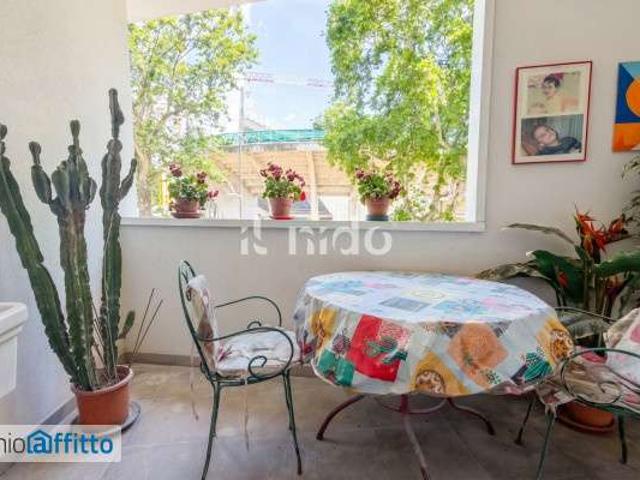 Bilocale arredato con terrazzo Campo di marte