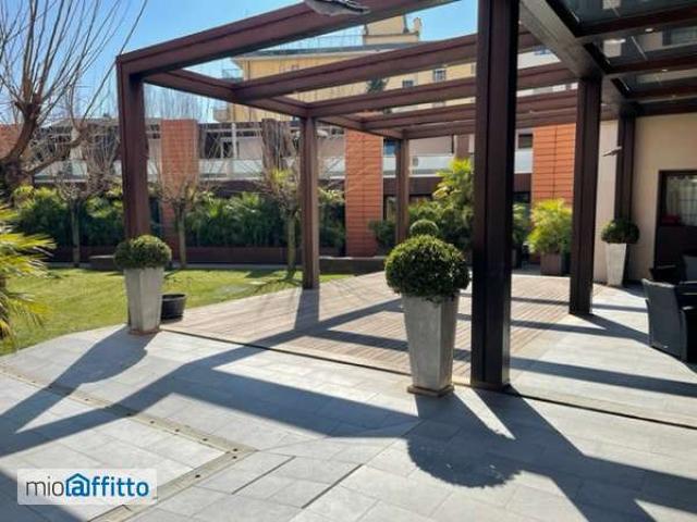 Bilocale arredato con terrazzo Campo di marte