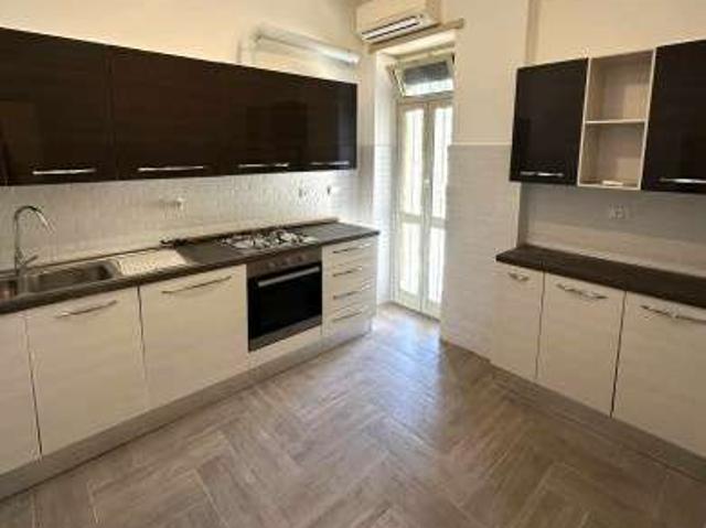 Bilocale arredato con terrazzo Cassia, tomba di nerone, roma
