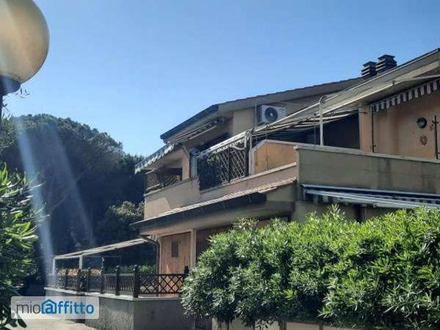 Bilocale arredato con terrazzo Cecina