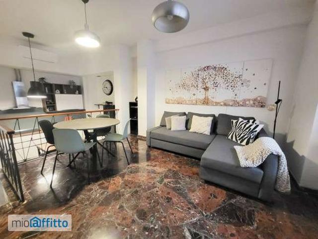Bilocale arredato con terrazzo Centro storico