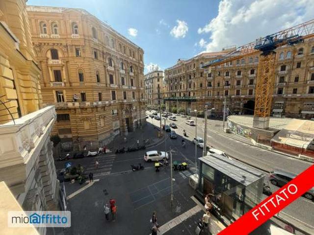Bilocale arredato con terrazzo Centro tribunali