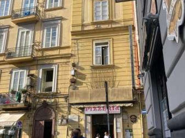 Bilocale arredato con terrazzo Centro tribunali