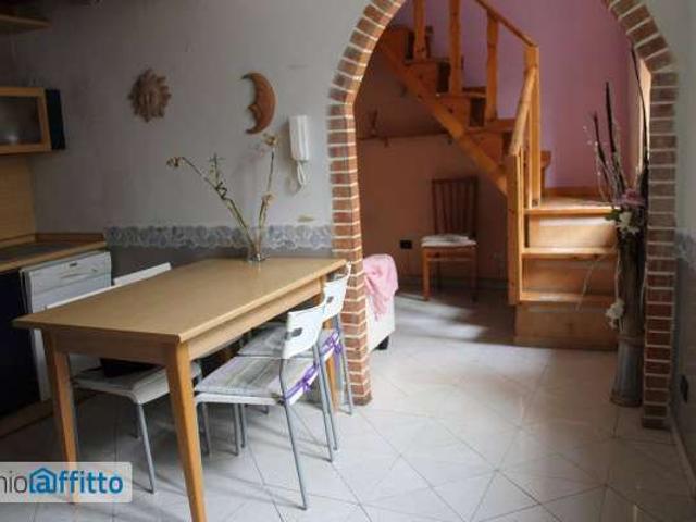 Bilocale arredato con terrazzo Centro