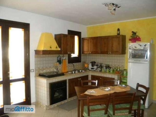 Bilocale arredato con terrazzo Centro