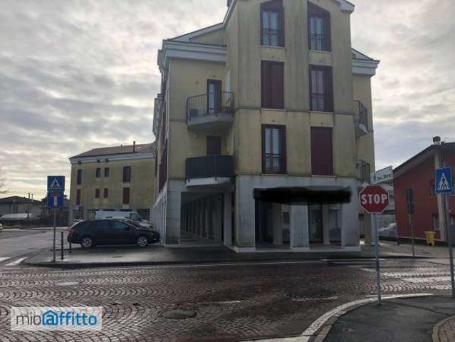 Bilocale arredato con terrazzo Centro