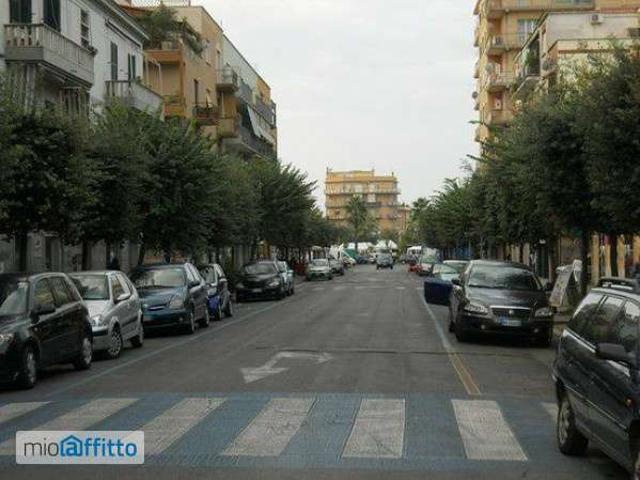 Bilocale arredato con terrazzo Centro