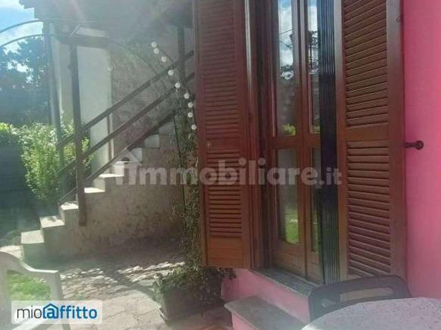 Bilocale arredato con terrazzo Centro