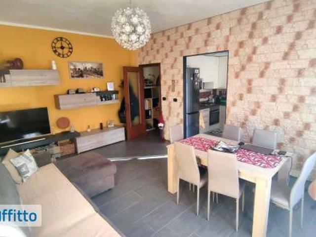 Bilocale arredato con terrazzo Centro