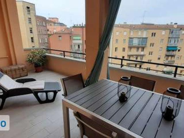 Bilocale arredato con terrazzo Centro