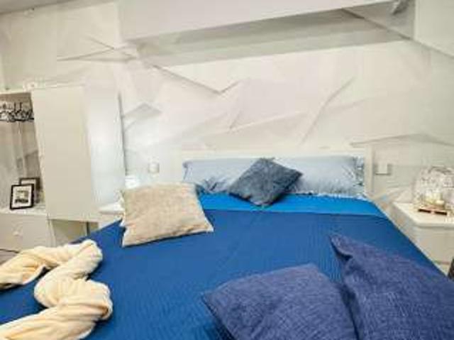 Bilocale arredato con terrazzo Centro