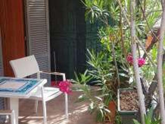 Bilocale arredato con terrazzo Centro